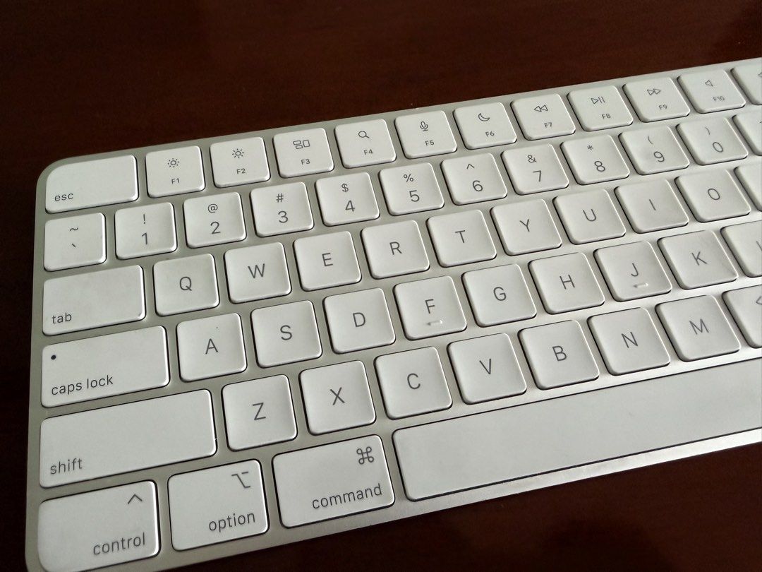 Apple Magic Keyboard with Numeric Keypad461868511747778560