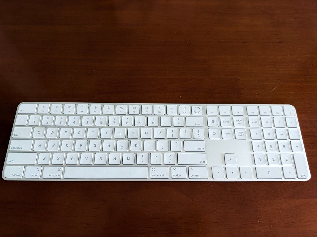 Apple Magic Keyboard with Numeric Keypad461868511747778561