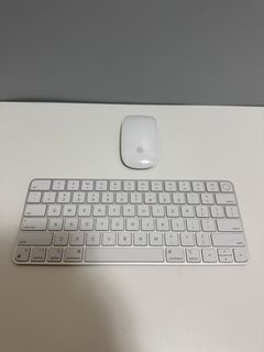 Apple Magic Keyborad with mouse466704514606049280