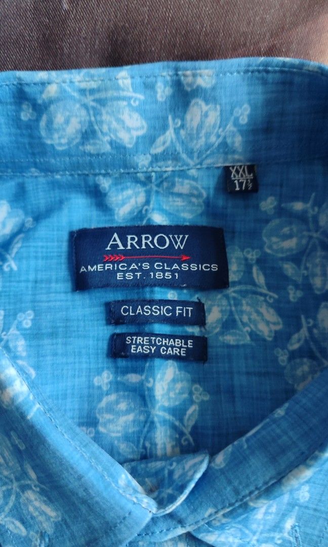 Arrow Classic Fit Short Sleeve Polo (Category: Tshirts & Polo Shirts ) located in Makati City. Submitted by alseastres2000 (Listing ID 1439441463, Image 3). Description: Basic Info: Arrow classic fit short sleeves for sale Size - XXL Neck Size - 17 1/2 inches (44.45 cm) Color - sky blue Rarely used and no issues For sure buyers only and no to bogus buyers and joy reservers also Message me for more details Location: BGC area.