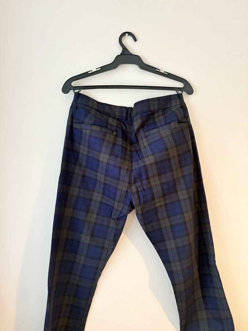 Authentic Topman Blue Tartan Buttonfly Pants (Category: Trousers) located in Mandaluyong City. Submitted by material_boi (Listing ID 1439489984, Image 2). Description: Store bought for I think 4K plus. Used a few times. Topman is now a rare find kasi wala na sa Pinas. Super ganda neto in person. See second photo for the actual color and design of the fabric. Combination of different blue with some grey undertones. Made in India. 32 inches waistli