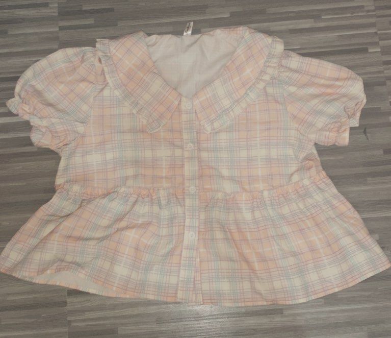 BABY DOLL TOP PEPLUM TOP (Category: Blouses) located in Manila. Submitted by shinfordreamxd (Listing ID 1439494073, Image 3). Description: 𝐏𝐫𝐞-𝐥𝐨𝐯𝐞𝐝 💚 size: Small to Large 𝐓𝐡is 𝐚𝐫𝐞 𝐢𝐧 𝐠𝐫𝐞𝐚𝐭 𝐜𝐨𝐧𝐝𝐢𝐭𝐢𝐨𝐧 𝐰𝐢𝐭𝐡 𝐚𝐛𝐬𝐨𝐥𝐮𝐭𝐞𝐥𝐲 𝐧𝐨 𝐢𝐬𝐬𝐮𝐞𝐬 >⩊<.ᐟ But feel free to PM me if you want to ask for more pictures or close-ups. .