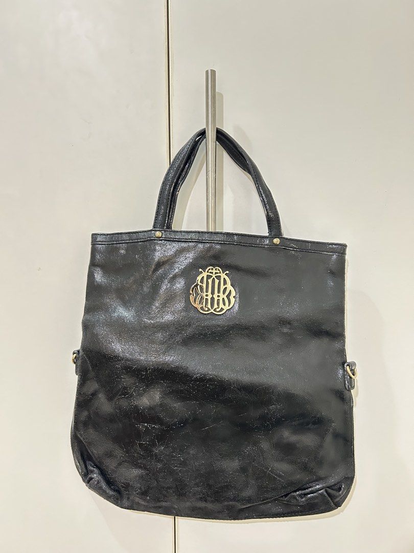 Bean Pole black leather bag (Category: Luxury Bags & Wallets) located in Cebu City. Submitted by dylovely (Listing ID 1439474287, Image 1). Description: Black Bean Pole leather bag no strap No holes just little fading of the leather Pass to maarte, gusto bago sa mall bumili Fixed super mura na.