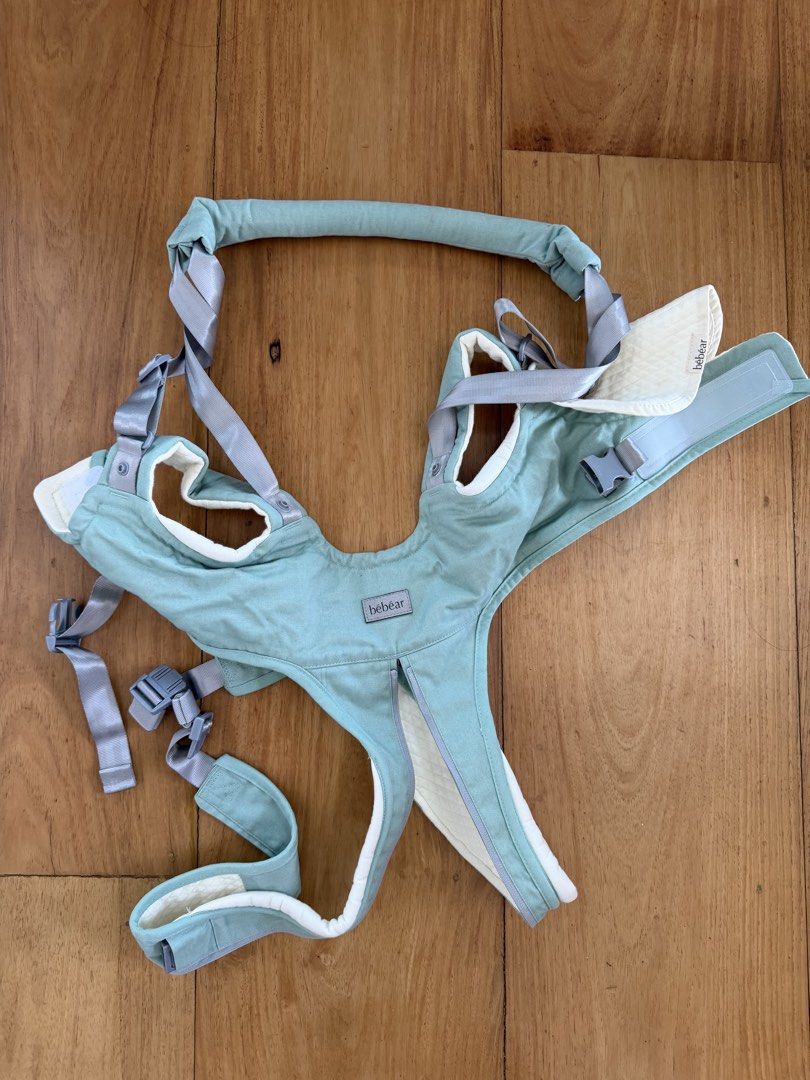 Bebear Walking Harness (Category: Other Babies Going Out Needs) located in Pasig City. Submitted by miso1219 (Listing ID 1439486945, Image 2). Description: - BeBear walking harness - Mint green color - Designed for safe walking practice - Adjustable straps for a secure fit - Comfortable design for the baby - Includes a parent handle .