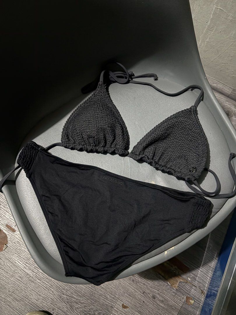 Billabong black bikini set (xs-s) (Category: Bikinis & Swimsuits) located in Manila. Submitted by mashedpota29315 (Listing ID 1439559194, Image 3). Description: Bought separately, only used once, brandnew.