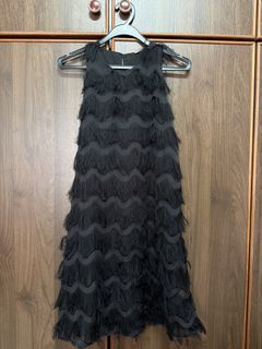 (Category: ) located in . Submitted by clearingwardrobee (Listing ID 1439502736, Image 1). Description: .