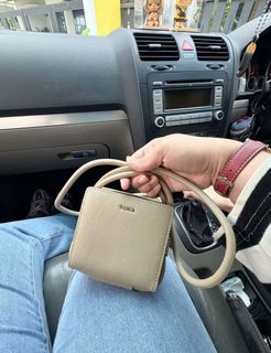 (Category: ) located in . Submitted by galaxykita (Listing ID 1439550566, Image 1). Description: .