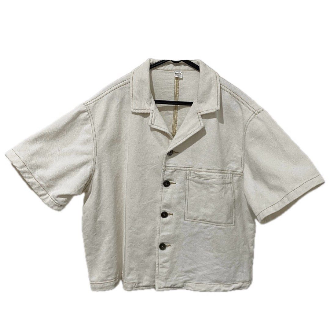 box fit cuban denim polo (off white) (Category: Tshirts & Polo Shirts ) located in Marikina City. Submitted by glossgirl (Listing ID 1439587901, Image 1). Description: LAST PRICE ALREADY condition : used once approx. measurements size : L on tag width : 22.5 in length : 22.5 in disclaimer 𓏸 sizes are manually measured with a measuring tape, it may or may not be different on the size indicated on tag. 𓏸 please make sure to check your measurement