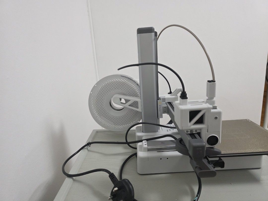 Brand new 3D printer Bambu Lab A1 Mini with White Filament462245168258099204