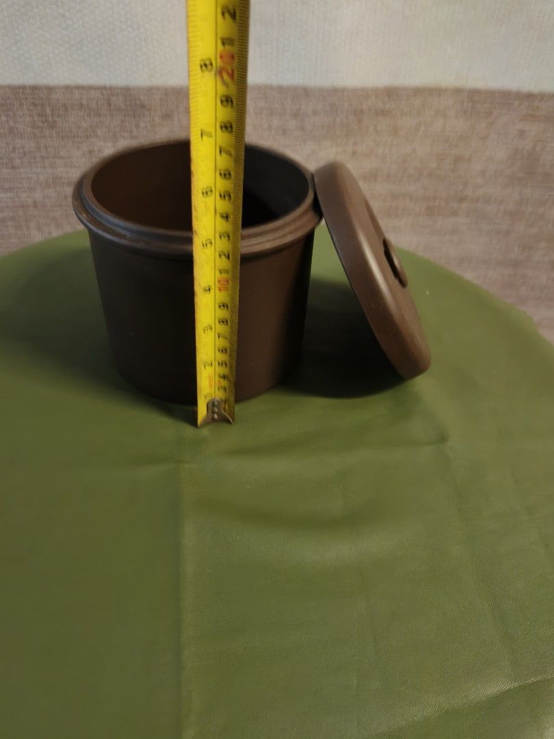 Brown Container with Lid462068837390766082