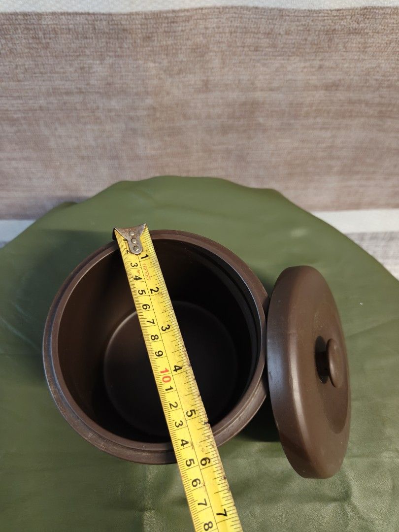 Brown Container with Lid462068837390766083