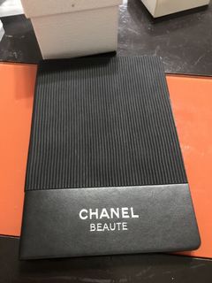 (Category: ) located in . Submitted by vintage.paradise_online.shop (Listing ID 1439557234, Image 1). Description: .
