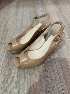 (Category: ) located in . Submitted by exclusivecloset_0 (Listing ID 1439445280, Image 1). Description: .