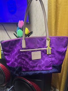 (Category: ) located in . Submitted by mybag2025 (Listing ID 1439576501, Image 1). Description: .