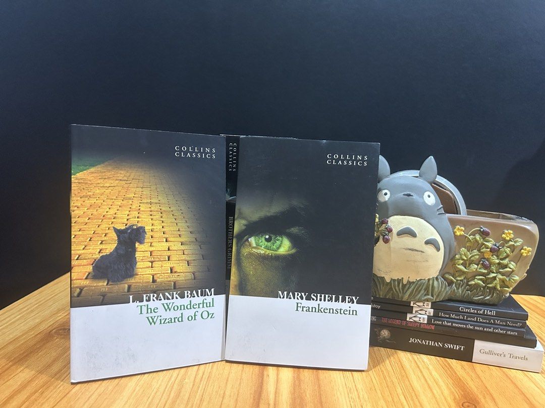 Collins Classics (Category: Storybooks) located in Cainta. Submitted by mariaangeladp (Listing ID 1439489671, Image 1). Description: Collins Classic 🟢 The Wonderful Wizard of Oz - L. Frank Baum 🟢 Frankenstein - Mary Shelley 250 per book 400 if taking both.