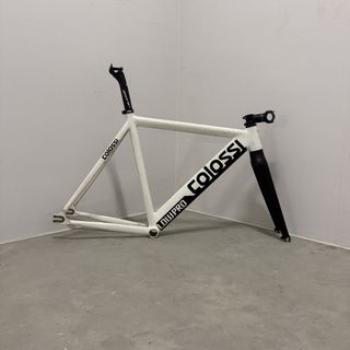 Colossi lowpro For Sale | Bicycles | Carousell Singapore