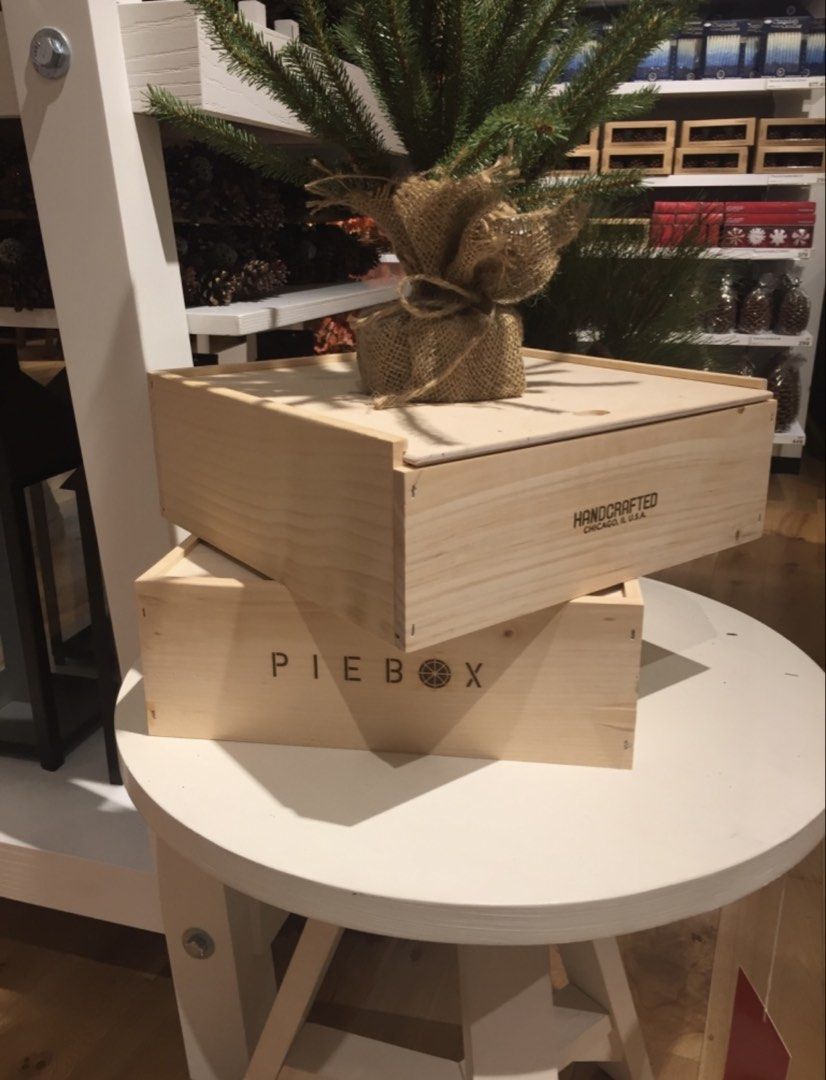 crate & barrel pie box (Category: Gift Baskets & Hampers) located in Mandaluyong City. Submitted by jeunefille168 (Listing ID 1302810349, Image 1). Description: brand new (never used) crate & barrel pie box hand crafted material: wood retails for $29.95 shipping for the account of the buyer payment options : bpi bdo or gcash no reservations allowed.