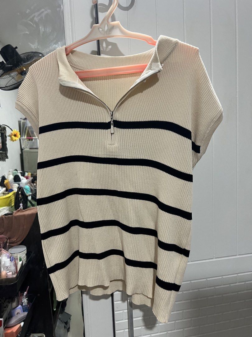 Cream and Black Striped Zip-Up Top (Category: Sleeveless) located in Manila. Submitted by ruizaaa (Listing ID 1439454873, Image 1). Description: RFS: decluttering my measurements - 25 cm waist - 5’0 ft height - size small.