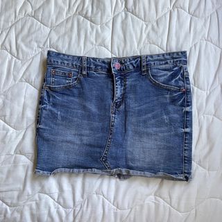 (Category: ) located in . Submitted by dumpcloset (Listing ID 1439527608, Image 1). Description: .