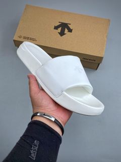 (Category: ) located in . Submitted by sellora_fashion (Listing ID 1439555024, Image 1). Description: .