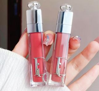 (Category: ) located in . Submitted by luxeforher (Listing ID 1439550004, Image 1). Description: .