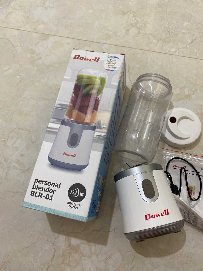 DOWELL RECHARGEABLE BLENDER (Category: Food Organization & Storage) located in Quezon City. Submitted by zhellar (Listing ID 1439518662, Image 2). Description: .