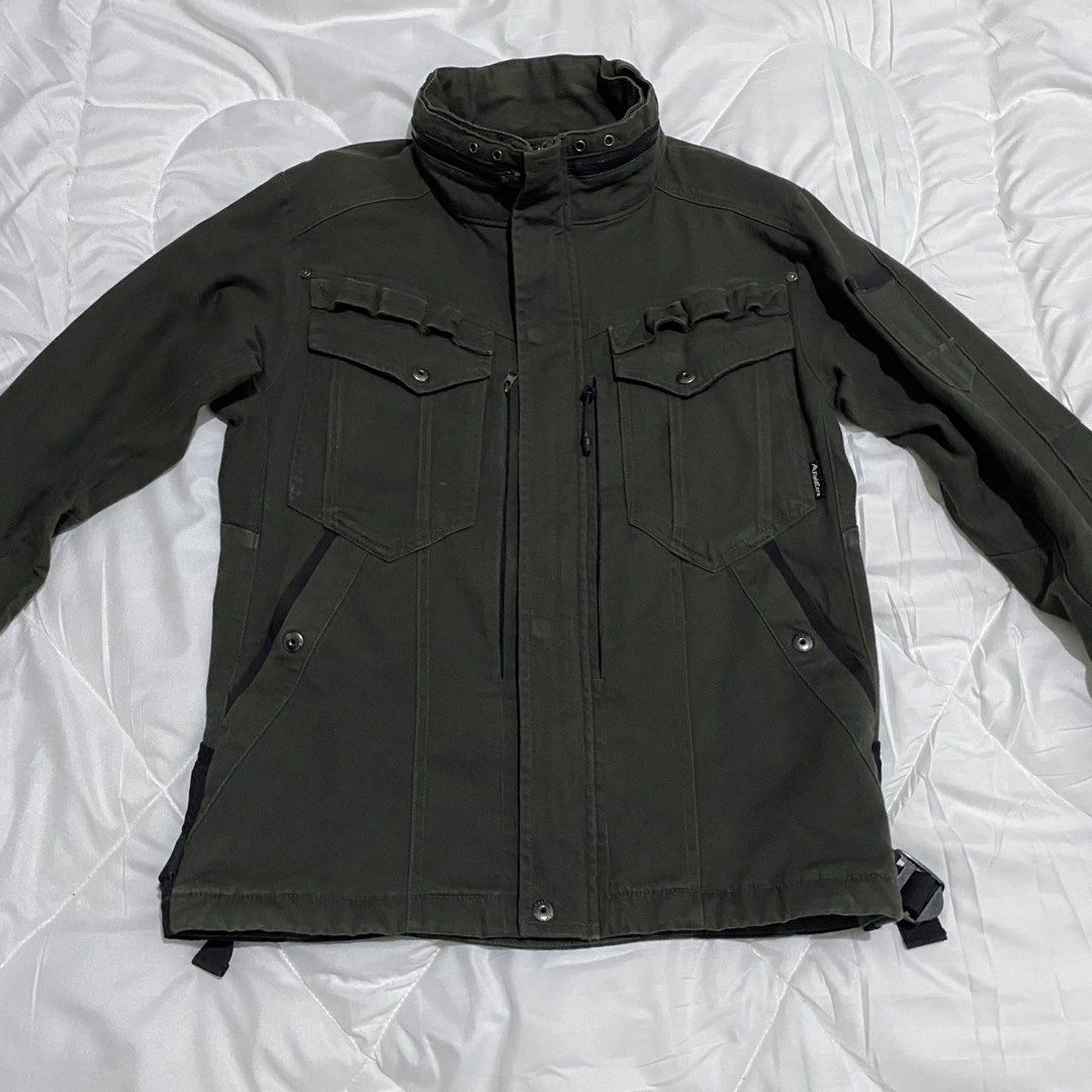 Fieldcore Jacket (Category: Coats, Jackets and Outerwear) located in Cavite. Submitted by JandyLou (Listing ID 1439446518, Image 1). Description: Carousell Listings Title: Fieldcore Jacket Size: Large Mens Condition: Like New Condition (Color may vary due to lighting) Price: Php 2,499 Flaws: No Flaws Payment Methods: Payment first via Gcash Delivery Options (shoulder by buyer): Lalamove, Lbc or J&T delivery. NO CANCELLATION 😊.