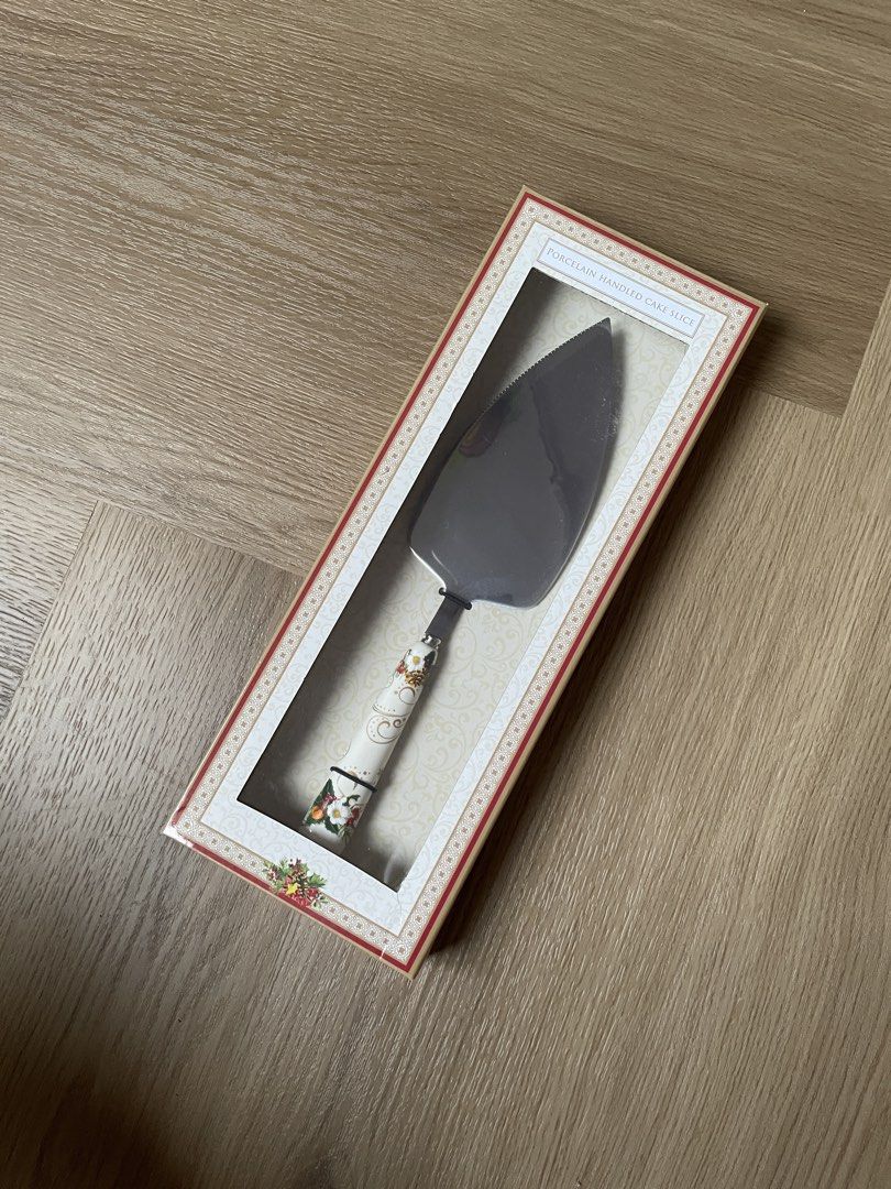 Floral Cake Slicer462080157775319040