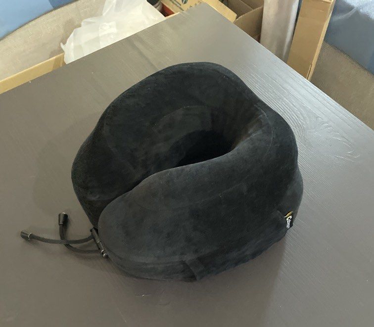 FROM ₱1,800! Cabeau | Evolution Classic® Neck Pillow (Category: Braces, Support & Protection) located in Las Pinas. Submitted by yourneighbortotoro (Listing ID 1439434967, Image 1). Description: 💤 Cabeau | Evolution Classic® Neck Pillow ✨ Premium comfort and ergonomic design — The original travel pillow that redefined neck support 📚 Perfect for frequent flyers, commuters, and comfort‑focused travel showcases This Cabeau Evolution Classic® Neck 
