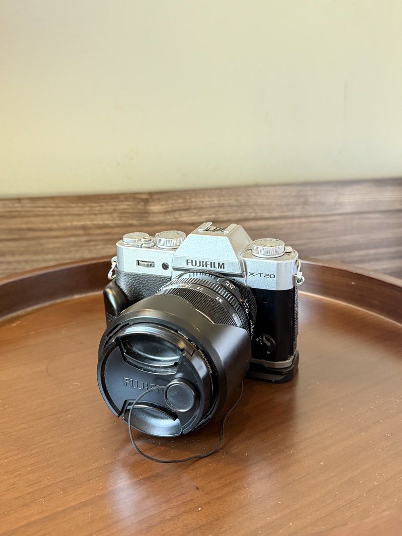 Fujifilm X-T20 Camera Kit with Accessories (Category: Cameras) located in Paranaque City. Submitted by shoparenkimson (Listing ID 1439432758, Image 3). Description: Fujifilm X-T20 + 18–55mm Lens – Complete Set w/ ₱15K Freebies (Great Condition) 💰 Price: ₱45000 📸 Condition: Great Condition • Fujifilm X-T20 mirrorless camera • Includes 18–55mm kit lens (sharp, versatile, perfect for everyday use) • Ideal for street, travel, and portrait photograp