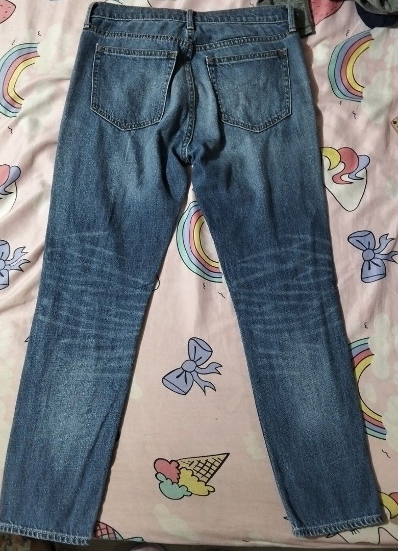 Gap 27-28 (Category: Jeans) located in Bustos. Submitted by rosetp28 (Listing ID 1439475780, Image 3). Description: Gap Size 27-28 inches Length: 36 inches 130 pesos Free shipping fee GCash payment Thanks po..