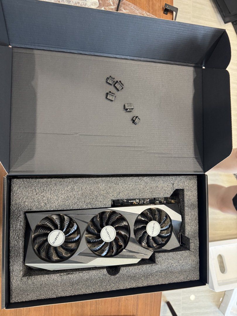 Gigabyte Gaming RTX 3080 OC462360698296750081