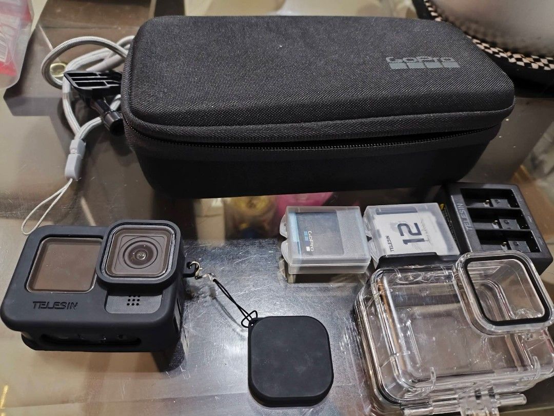Go pro Hero 10 (Category: Video Cameras) located in San Mateo. Submitted by clevershark_6ab73a (Listing ID 1439465261, Image 2). Description: For sale Gopro Hero 10. What you see is what you get. No issue po. Except sa on and off button. May konting punit dahil sa waterproof case pero di nakaka affect sa performance. With 128g memory and 3 pcs battery. Lahat nalg nasa pics kasama na RFS di na nagagamit 8k nego.