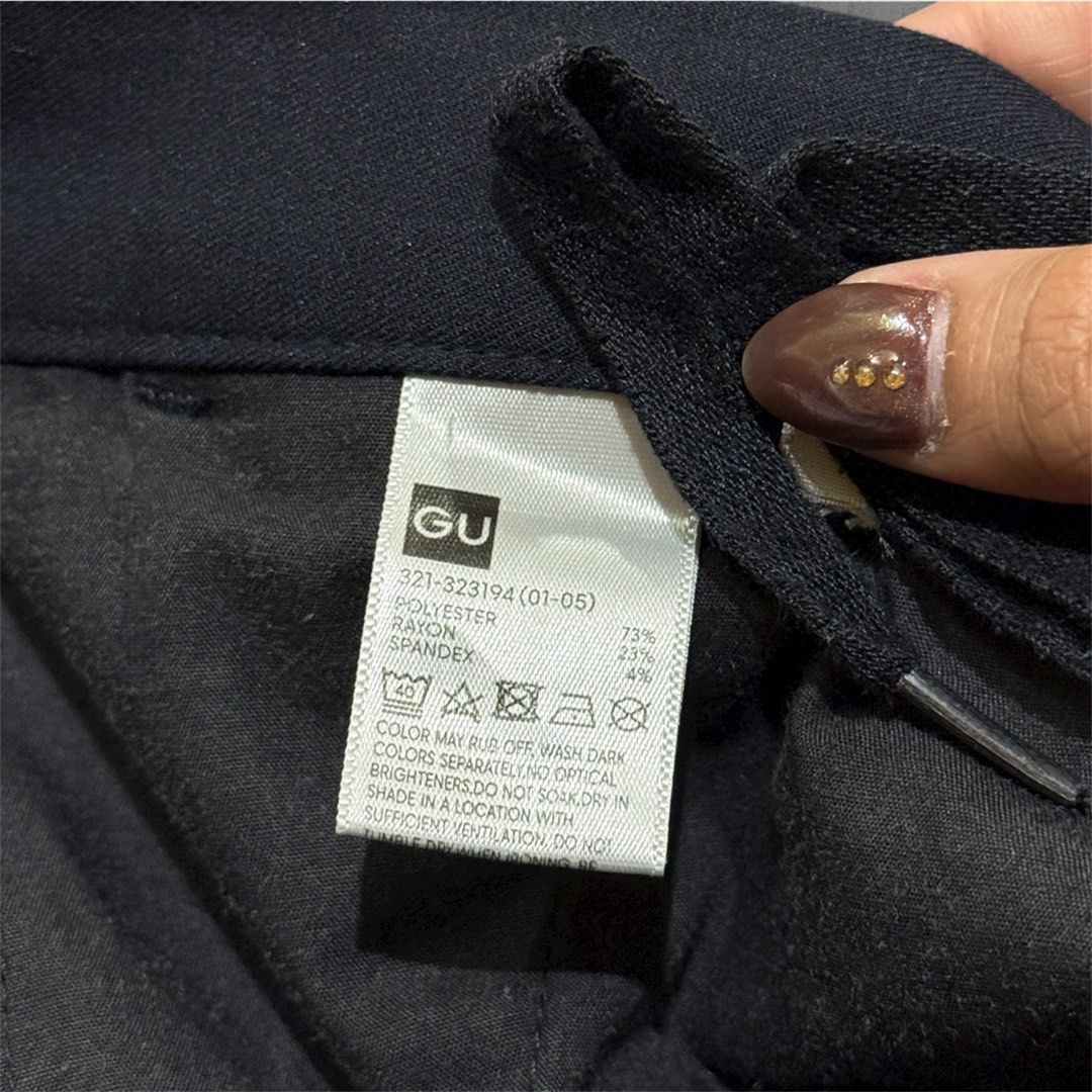 GU by Uniqlo Smart Ankle Pants (Category: Trousers) located in Cavite. Submitted by igiboybthn (Listing ID 1439607350, Image 3). Description: GU by Uniqlo Smart Ankle Pants Small Navy Blue Dimensions: 30-32” x 35” Decluttering sale! ✔️Pre-loved clothes in good condition ✔️Stylish, well-kept, and budget-friendly finds 💸 GCash / Bank Transfer 🚚 J&T | Lalamove 📦 Shipping fee c/o buyer 📍Bacoor Cavite NOTE: Color may vary due to lighting DM if int
