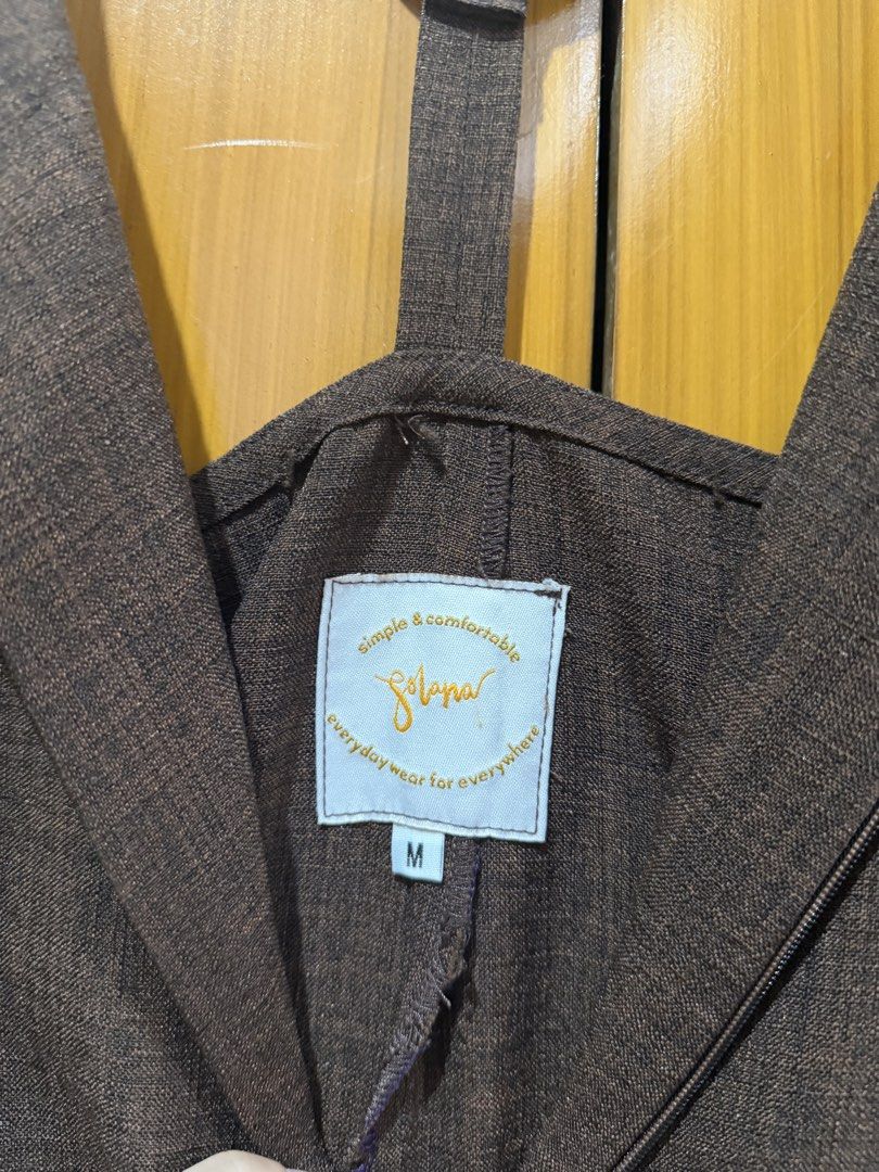 Hola Solana Anillo Jumpsuit in Brown (Category: Jumpsuits) located in Iloilo. Submitted by chringgg (Listing ID 1439470152, Image 3). Description: brand new!! just washed size medium + 100 for sf.