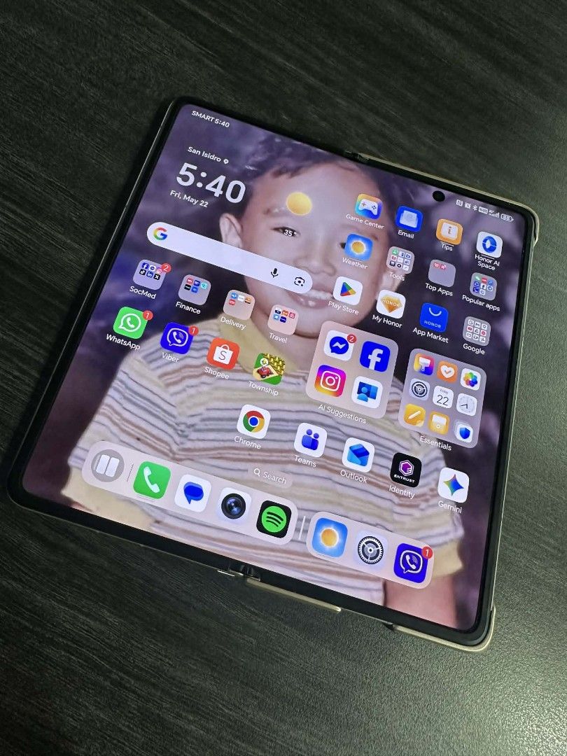 Honor Magic V5 (Category: iPad) located in Manila. Submitted by anduenas92 (Listing ID 1439455094, Image 2). Description: SELLING MY PERSONAL PHONE Honor Magic V5 Dawn Gold 512gb Box, charger, original Honor Back case, screen protector since day 1 REASON FOR SELLING is not compatible with the App I need (Intune Company Portal) This is like new. Message me if you're interested.