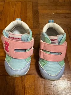 （分類：）位於 。 由 shanicek42 提交（商品編號 1439577105，圖片 1）。簡介： 。