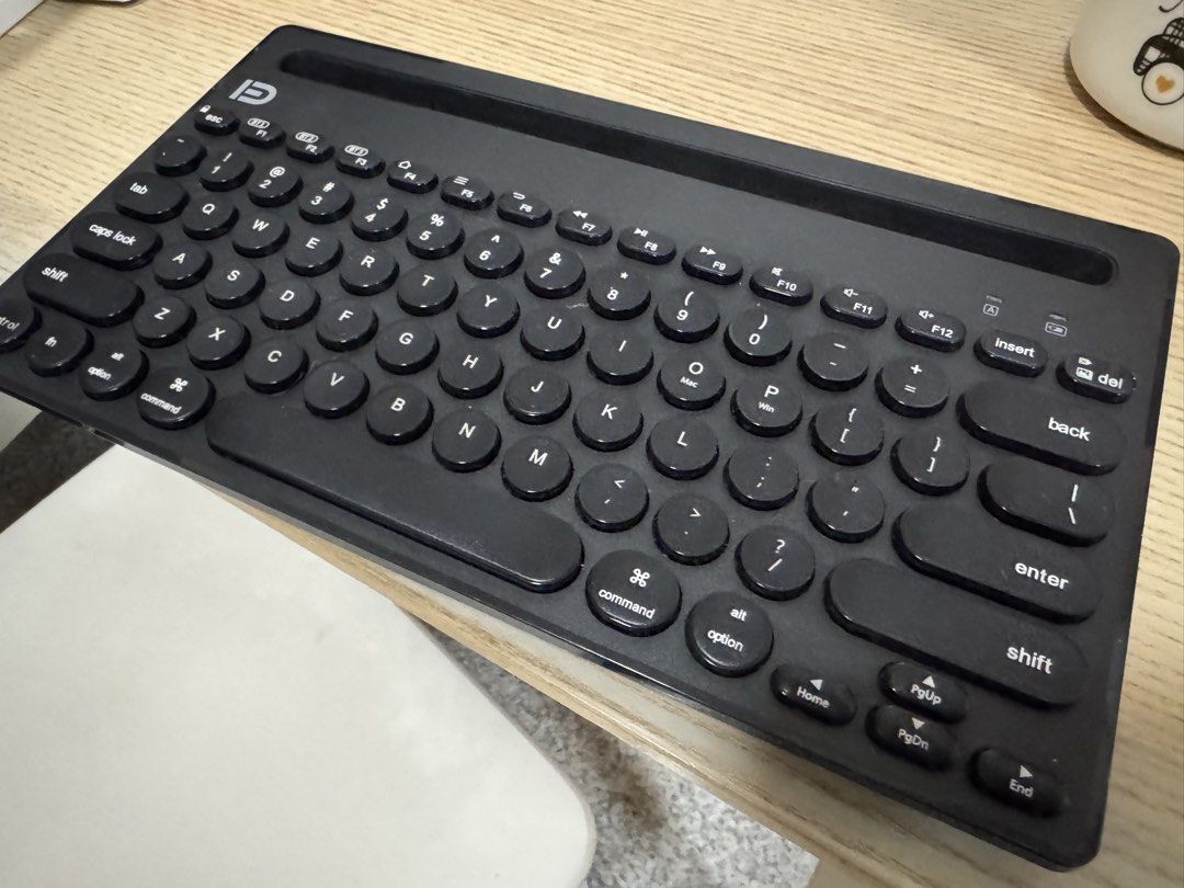 iK3381 Bluetooth Keyboard462120459761756160