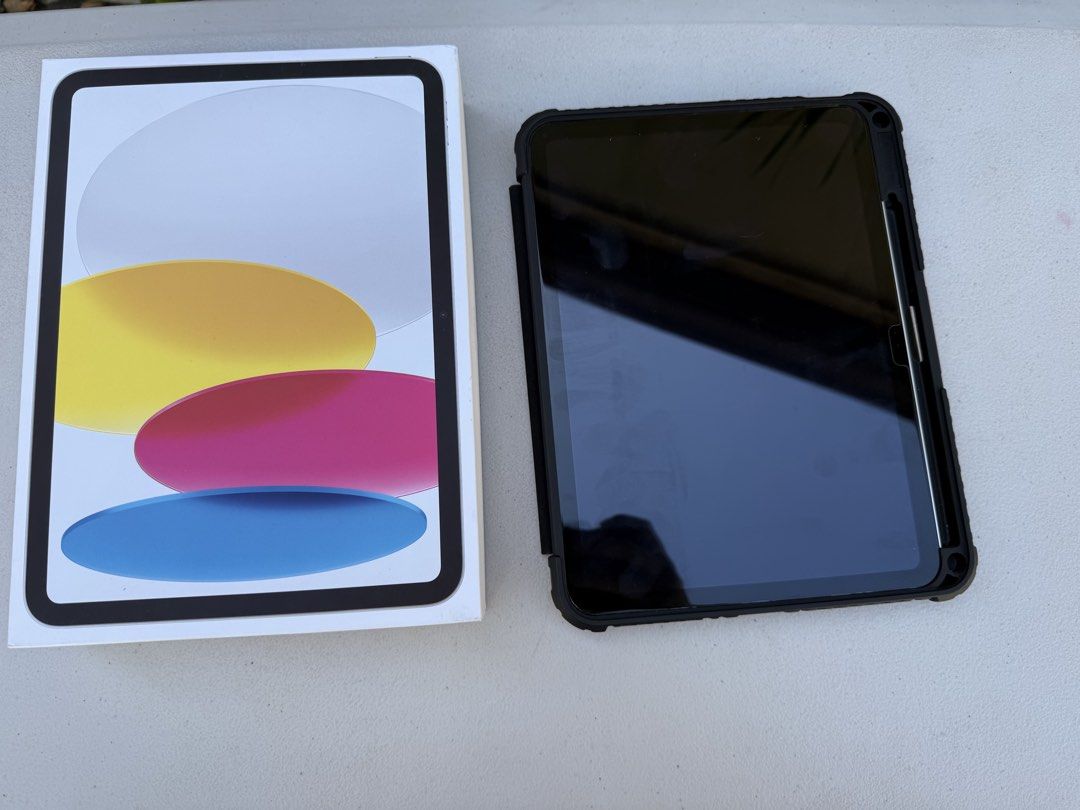 iPad 10th generation with cetullar data (Category: iPad) located in Paranaque City. Submitted by shoparenkimson (Listing ID 1439428186, Image 2). Description: iPad 10th Gen 64GB silver (WiFi + Cellular) – Excellent Condition w/ Case Price: ₱15,999 Condition: Excellent Condition Description: • iPad 10th Generation (64GB, WiFi + Cellular) • Excellent condition, well maintained • Smooth performance for school, work, and entertainment • No issues, re