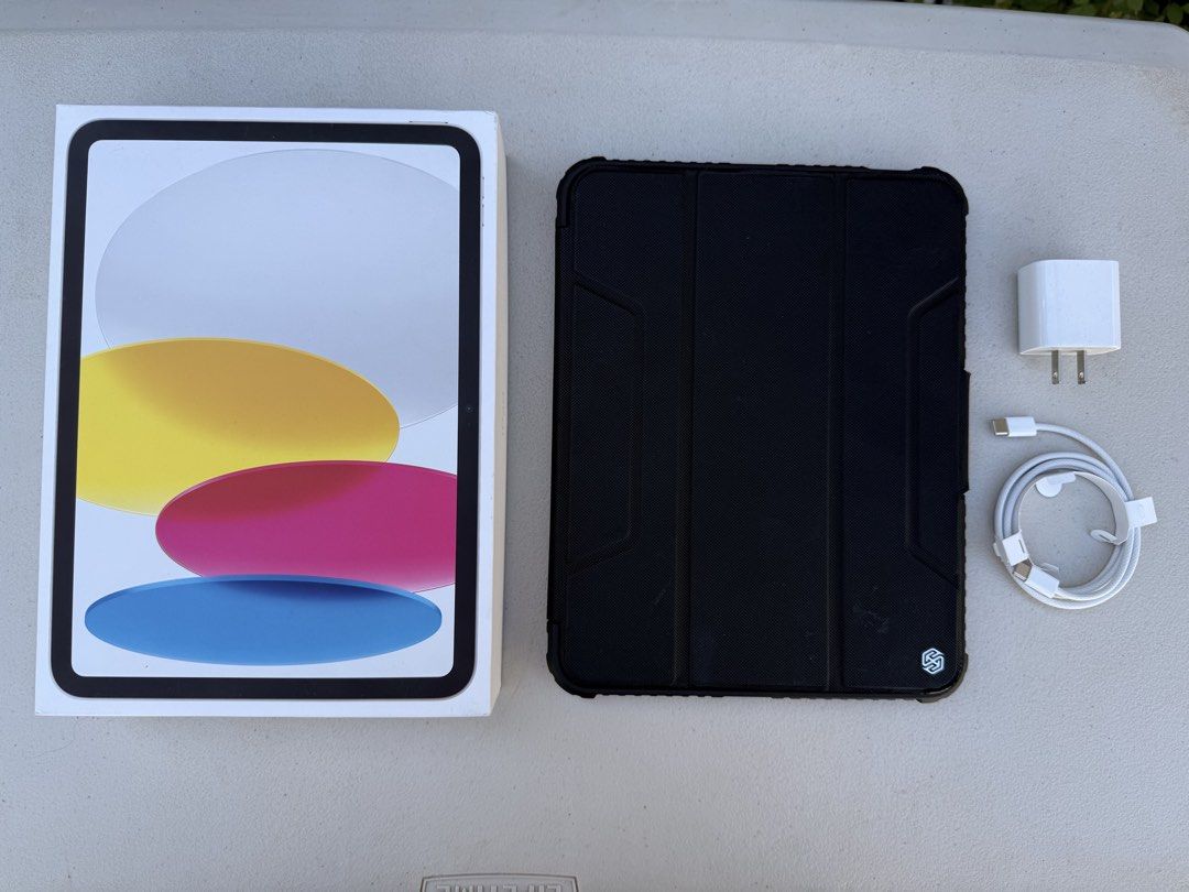 iPad 10th generation with cetullar data (Category: iPad) located in Paranaque City. Submitted by shoparenkimson (Listing ID 1439428186, Image 1). Description: iPad 10th Gen 64GB silver (WiFi + Cellular) – Excellent Condition w/ Case Price: ₱15,999 Condition: Excellent Condition Description: • iPad 10th Generation (64GB, WiFi + Cellular) • Excellent condition, well maintained • Smooth performance for school, work, and entertainment • No issues, re