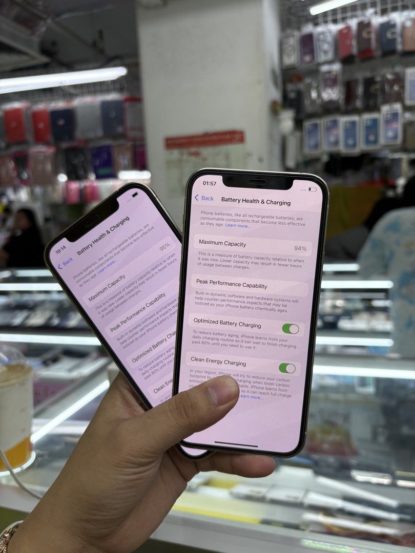 iPhone 12 Pro 256GB Factory Unlock No Issue Secondhand (Category: iPhone 12 Series) located in Pasig City. Submitted by FarAndRayShop (Listing ID 1439563751, Image 2). Description: OPEN FOR SWAP/SELLING/BUYING (RFS: Buy and Sell) Price: 17,499 iPhone 12 Pro 256GB •FACTORY UNLOCK •NO HIDDEN ISSUES •TEST TO SAWA •Authentic Phone Physical store in Greenhills Shopping Center XD-07 Stall Number Look For Rayray Or Anika NO CASH INSTALLMENT We are open 
