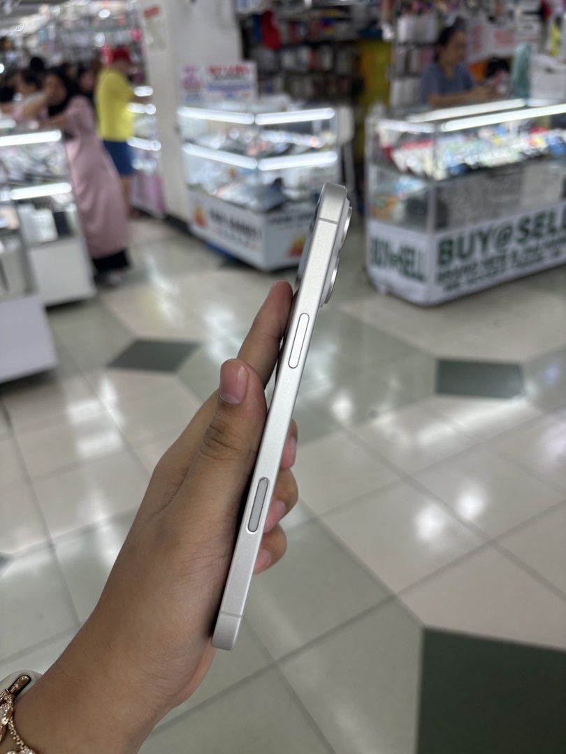 iPhone 16 Plus 512GB Factory Unlock No Issue Secondhand (Category: iPhone 16 Series) located in Pasig City. Submitted by FarAndRayShop (Listing ID 1439565034, Image 2). Description: OPEN FOR SWAP/SELLING/BUYING (RFS: Buy and Sell) Price: 46,499 iPhone 16 Plus 512GB •FACTORY UNLOCK •NO HIDDEN ISSUES •TEST TO SAWA •Authentic Phone Physical store in Greenhills Shopping Center XD-07 Stall Number Look For Rayray Or Anika NO CASH INSTALLMENT We are ope