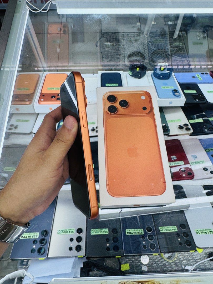iPhone 17 Pro Max 512GB E-SIM 100% Battery Health (Category: iPhone 17 Series) located in Manila. Submitted by kmgadgets (Listing ID 1439484922, Image 3). Description: FOR SALE | TRADE/SWAP Price: 76,500 On hand: iPhone 17 Pro Max✔️ 512GB ✔️ E-SIM ✔️ 100% Batt health ✔️ 100% Original ✔️ 99% Makinis ✔️ 99% Smooth ✔️ NOT REFURB ✔️ NO HIDDEN ISSUES ✔️ NEVER BEEN REPAIRED ✔️ TEST TO SAWA✔️ FREE 3-UTOOLS ✔️ ANY MODEL OF IPHONE AND SAMSUNG ARE AVAILABL