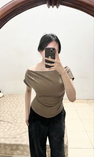 (Kategori: ) berada di . Dikirim oleh larassstr (ID iklan 1439564137, Gambar 1). Deskripsi: .