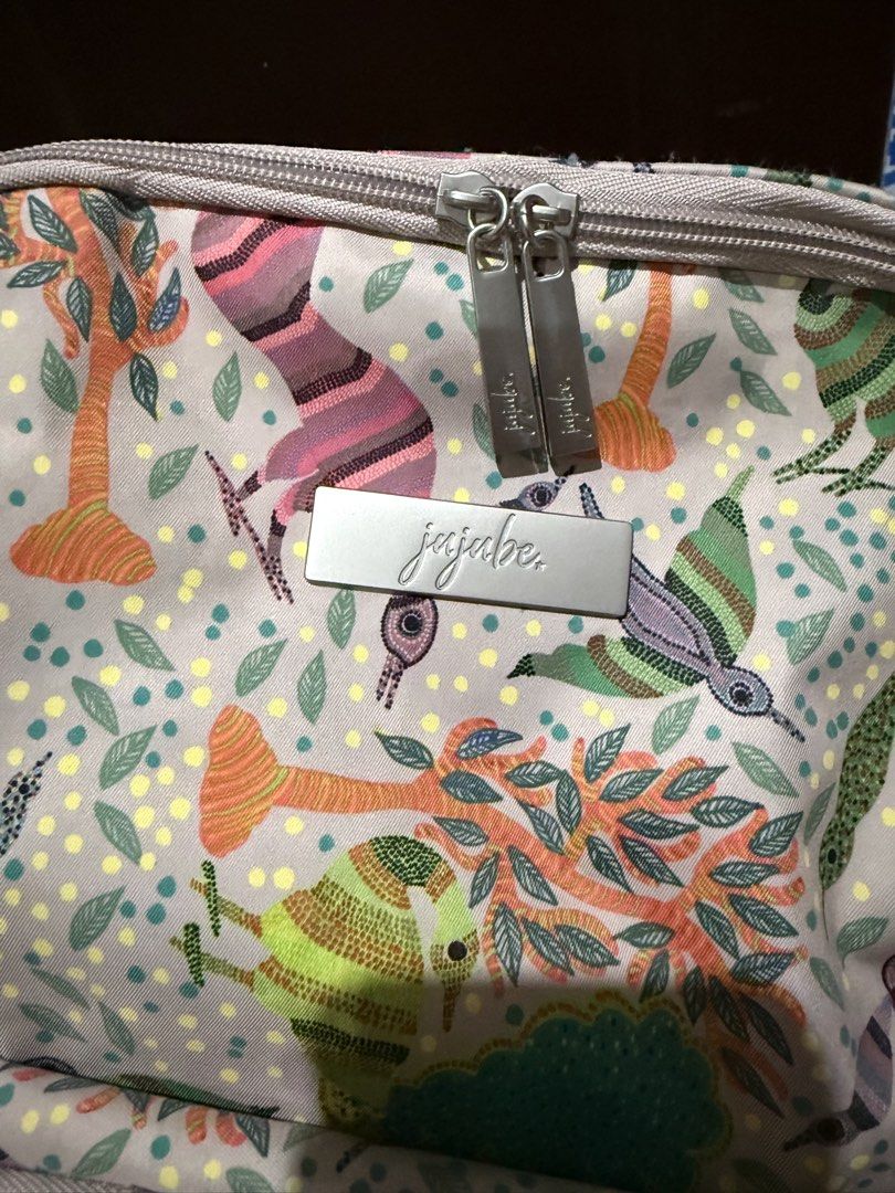 JuJuBe Zealous Backpack - Wild Life (Category: Diaper Bags & Wetbags) located in Davao. Submitted by lindsaygailg01 (Listing ID 1439537887, Image 2). Description: with unused changing pad.