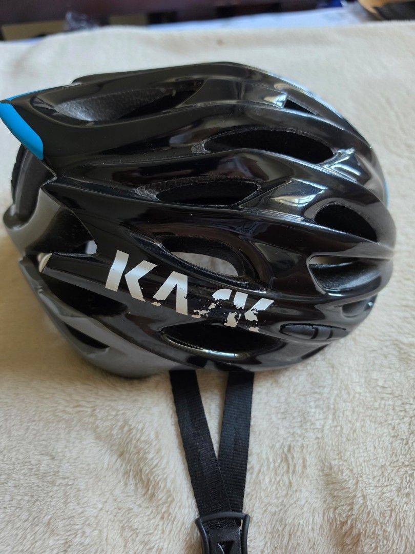 Kask Mojito X Helmet Black (Category: Bicycles) located in Paranaque City. Submitted by krisfuentes (Listing ID 1439467801, Image 2). Description: - Black Kask cycling helmet - Multiple vents for airflow - Adjustable straps with buckle closure - Comfortable interior padding - Stylish blue accent - "Made in Italy" straps.