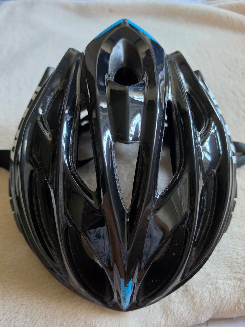 Kask Mojito X Helmet Black (Category: Bicycles) located in Paranaque City. Submitted by krisfuentes (Listing ID 1439467801, Image 3). Description: - Black Kask cycling helmet - Multiple vents for airflow - Adjustable straps with buckle closure - Comfortable interior padding - Stylish blue accent - "Made in Italy" straps.
