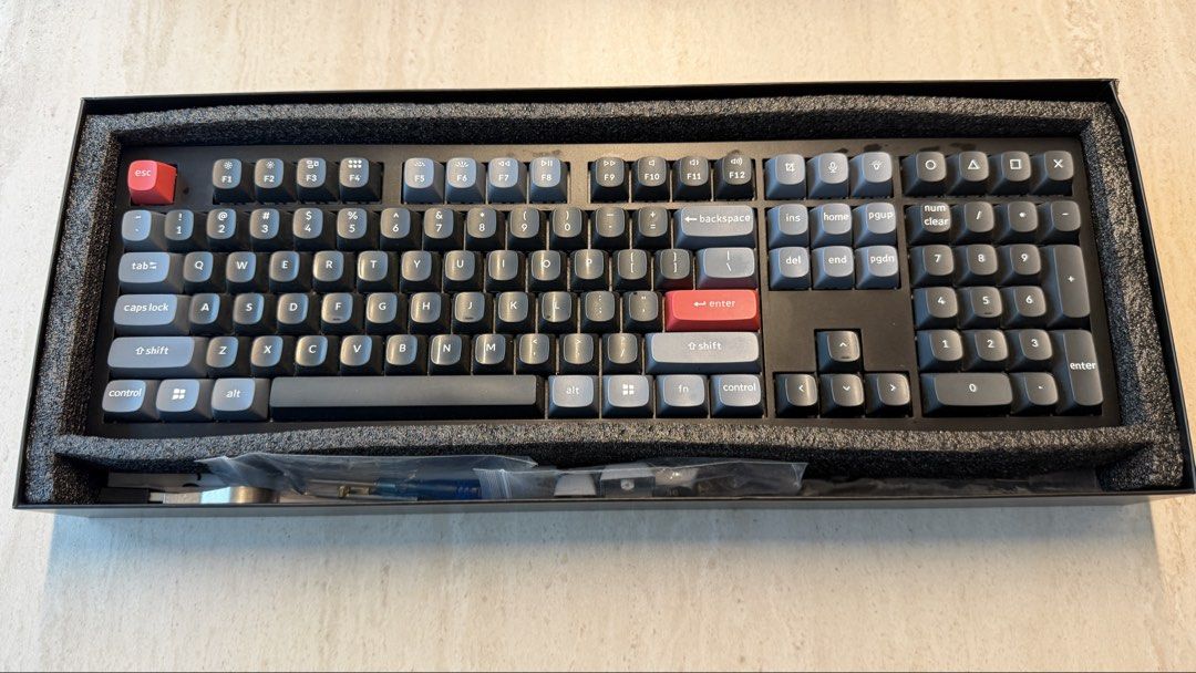 Keychron V6 Full Size Mechanical Keyboard461993550230988801