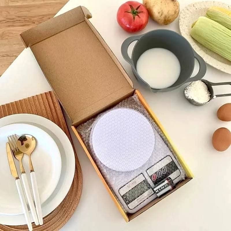 Kitchen scale (Category: Health Monitors & Weighing Scales) located in Manila. Submitted by yzlshop (Listing ID 1439564891, Image 1). Description: .