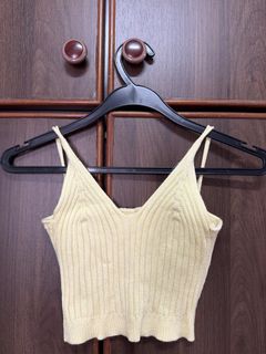 (Category: ) located in . Submitted by clearingwardrobee (Listing ID 1439497808, Image 1). Description: .